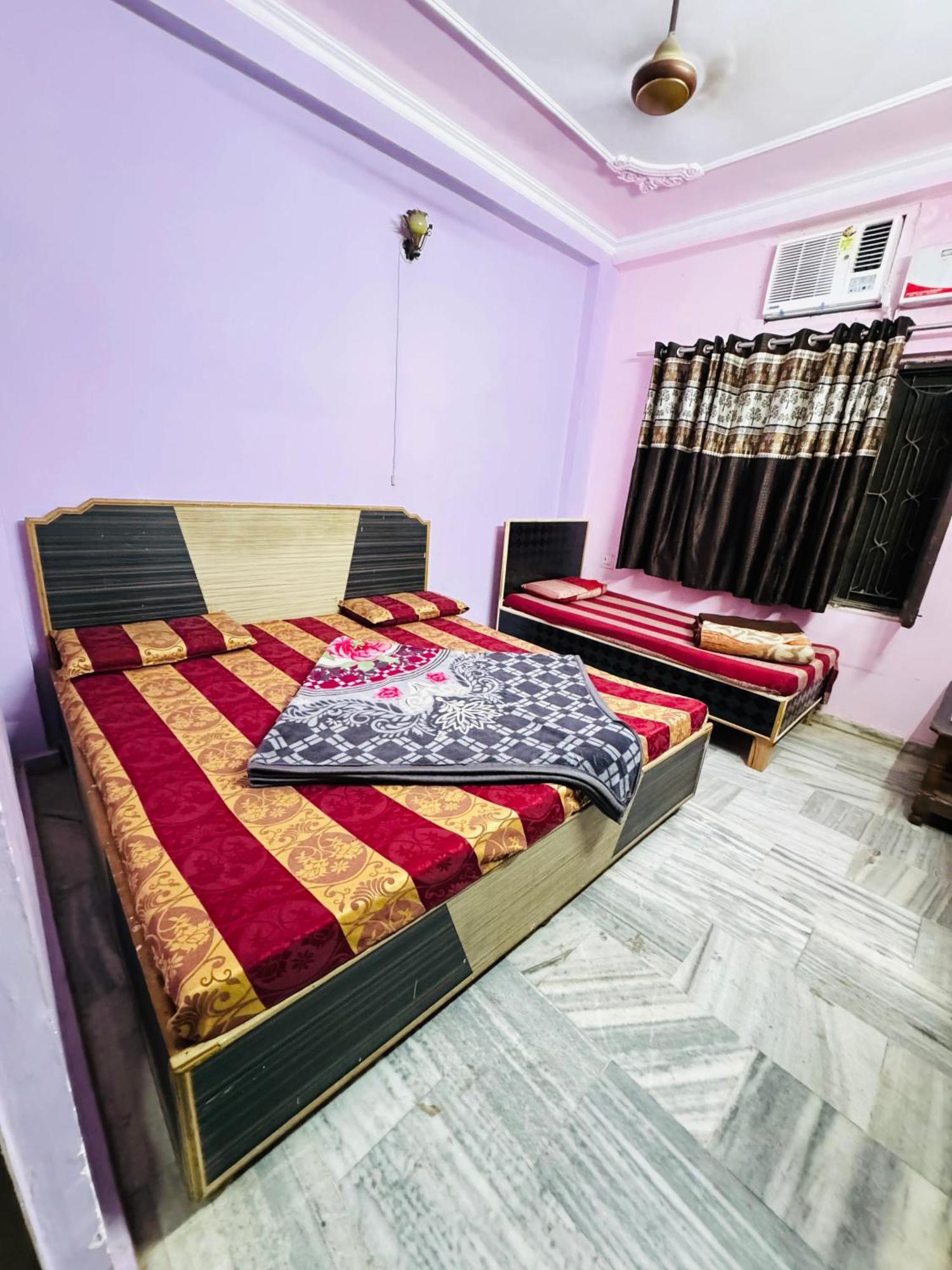 Hotel Hari Ganga - Harkipauri Road Haridwar Exterior photo