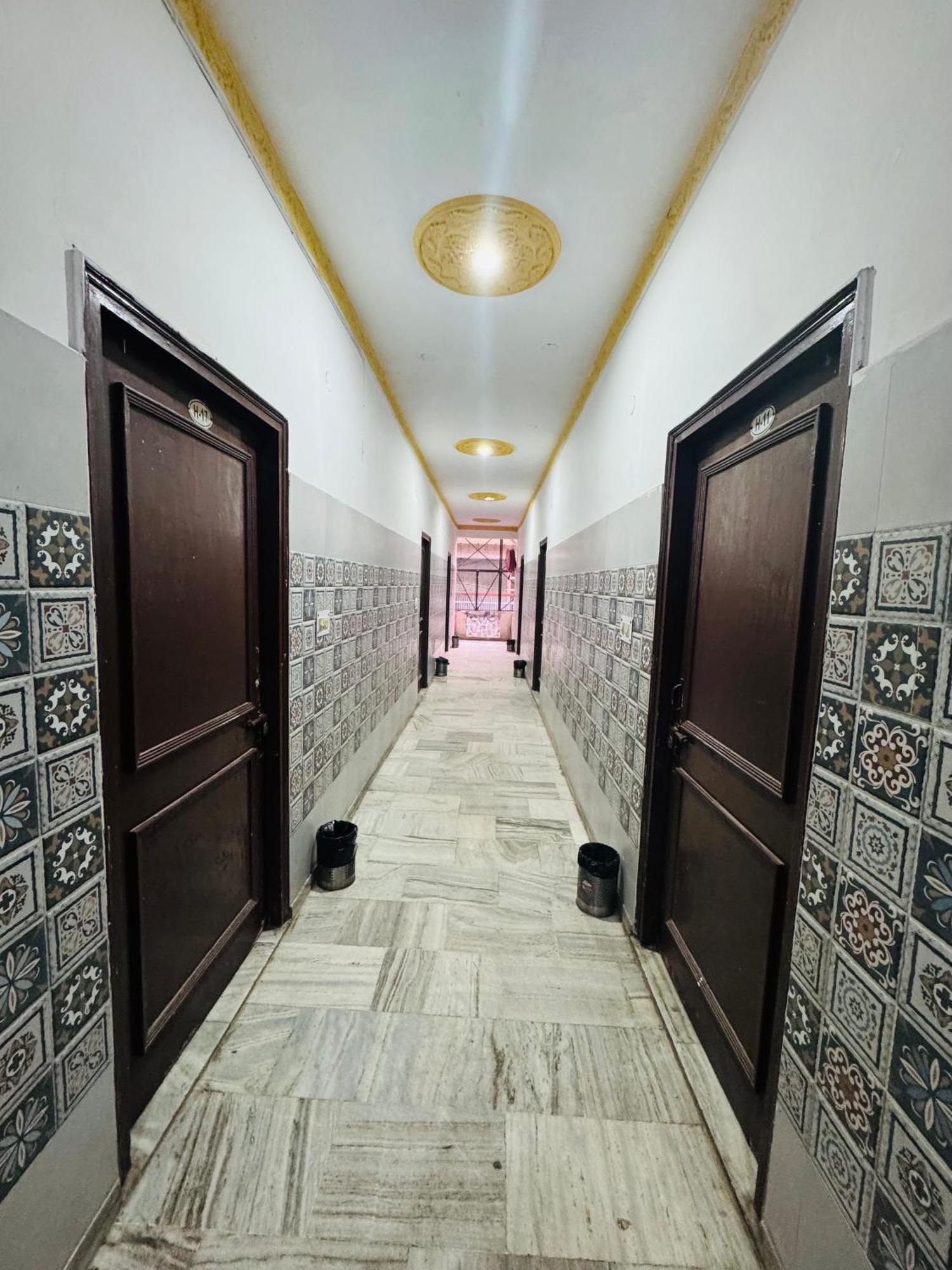 Hotel Hari Ganga - Harkipauri Road Haridwar Exterior photo